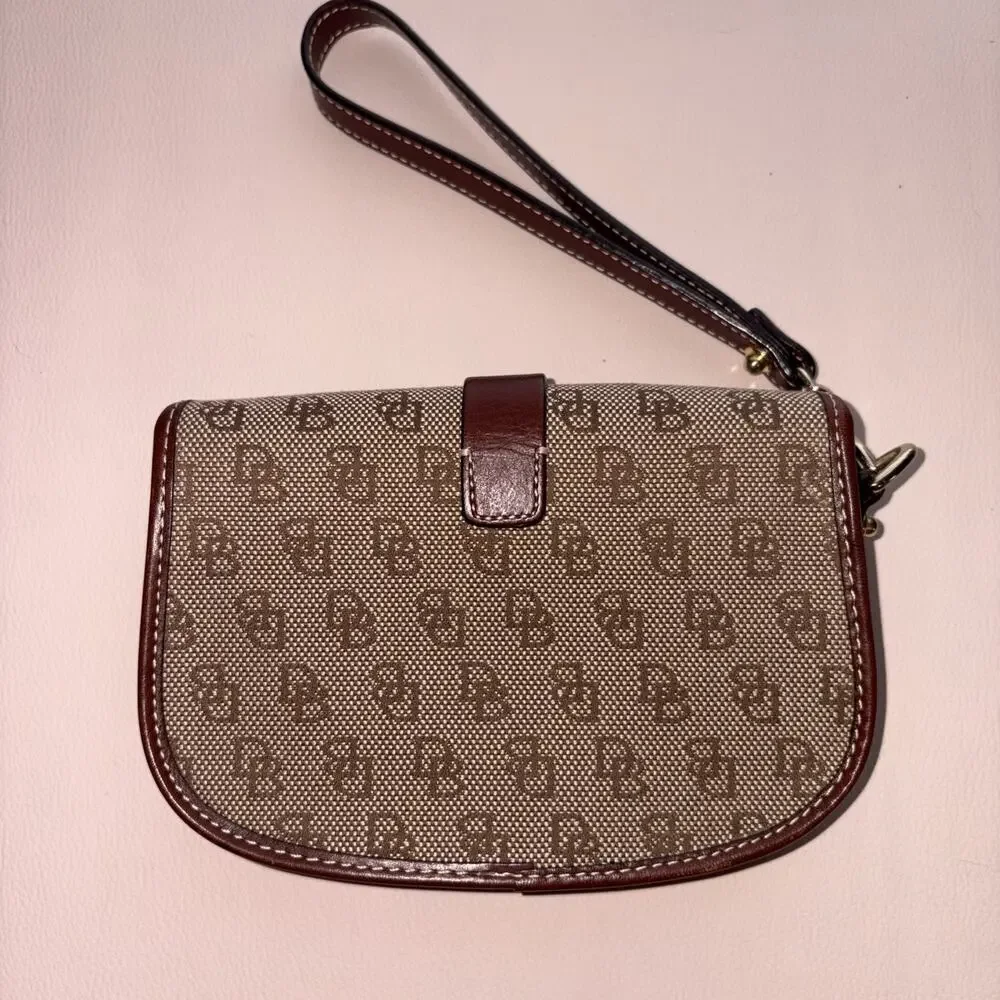 Dooney & Bourke 1975 Push Lock Wristlet Brown Leather Tan Monogram Fabric